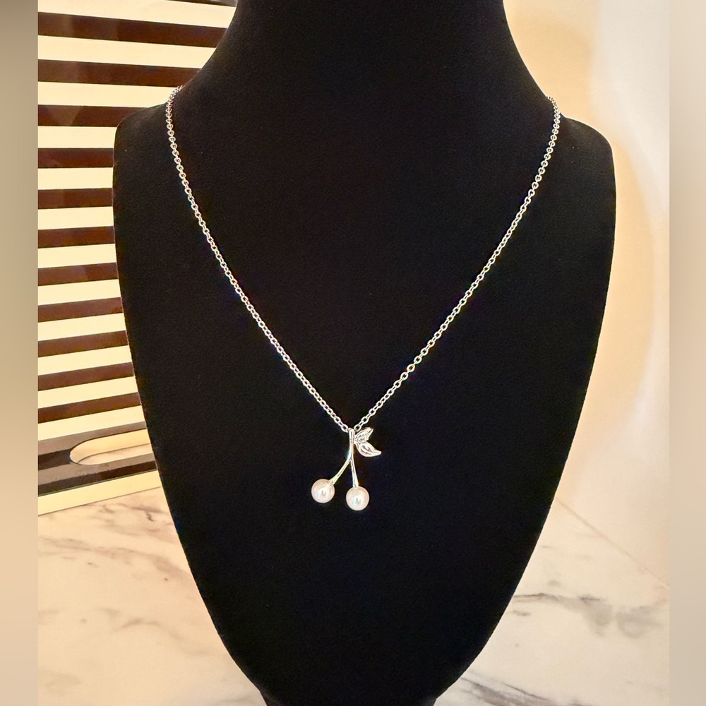 Vintage Mikimoto Akoya Pearl Cherry Sterling Silver Necklace 23” Rare - Picture 4 of 7
